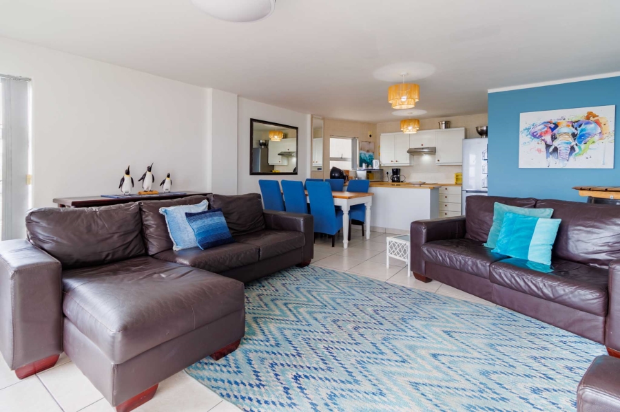 To Let 3 Bedroom Property for Rent in Bloubergrant Western Cape